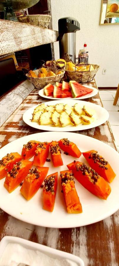 Bliss Hoteis Centro Армасан-душ-Бузіус Екстер'єр фото Papaya and pineapple